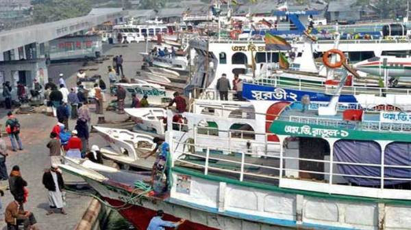 সারা দেশে অনির্দিষ্টকালের জন্য চলছে নৌ-ধর্মঘট