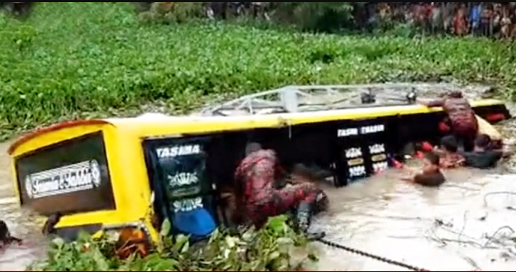 যাত্রী বাহী বাস