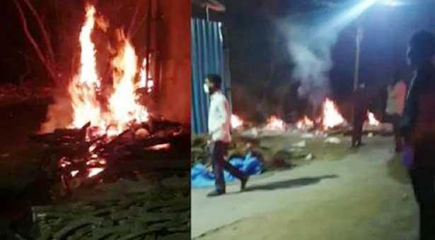 করোনা রোগীর লাশ পোড়ানো