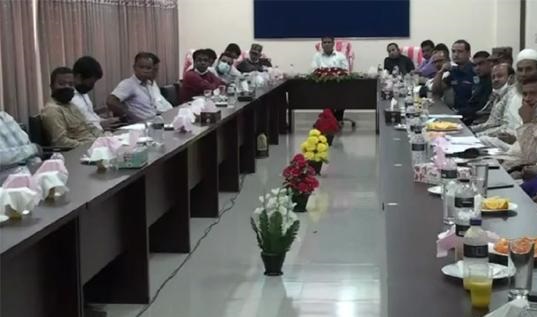 হিলি স্থলবন্দর পরিদর্শনে বাস্থবক চেয়ারম্যান