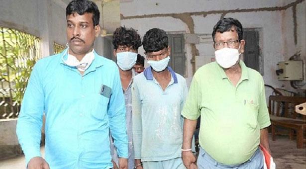 আদিবাসী নারীকে ‘গণধর্ষণ