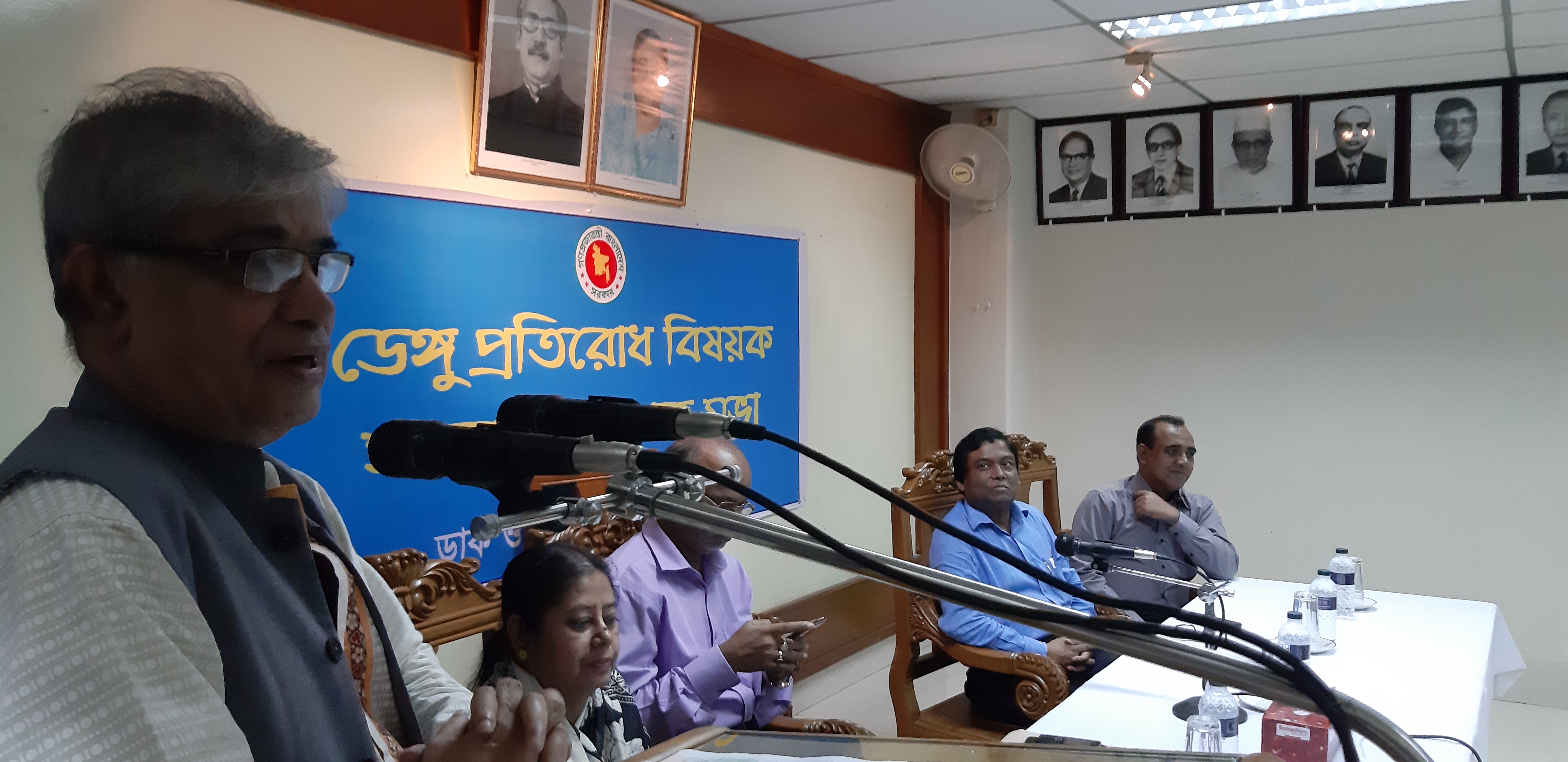 আতঙ্কিত না হয়ে সচেতনতা সৃষ্টির মাধ্যমে ডেঙ্গু প্রতিরোধ করা সম্ভব:মোস্তাফা জব্বার