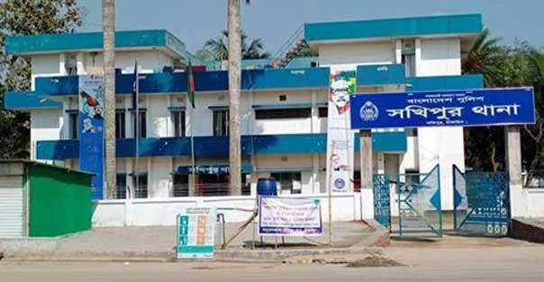 মদ্যপায়ীকে পিটিয়ে হত্যা