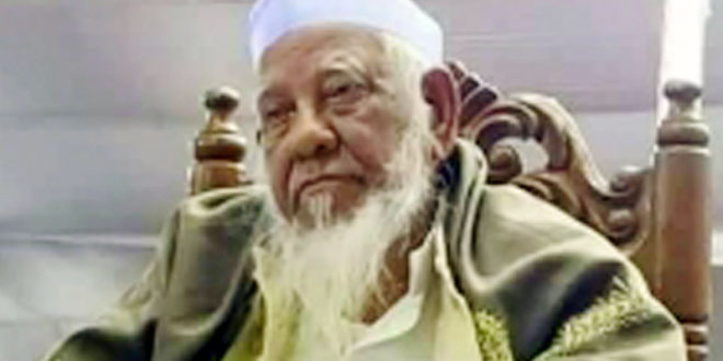 হেফাজতে ইসলামের আমির আল্লামা শফীর দাফন সম্পন্ন